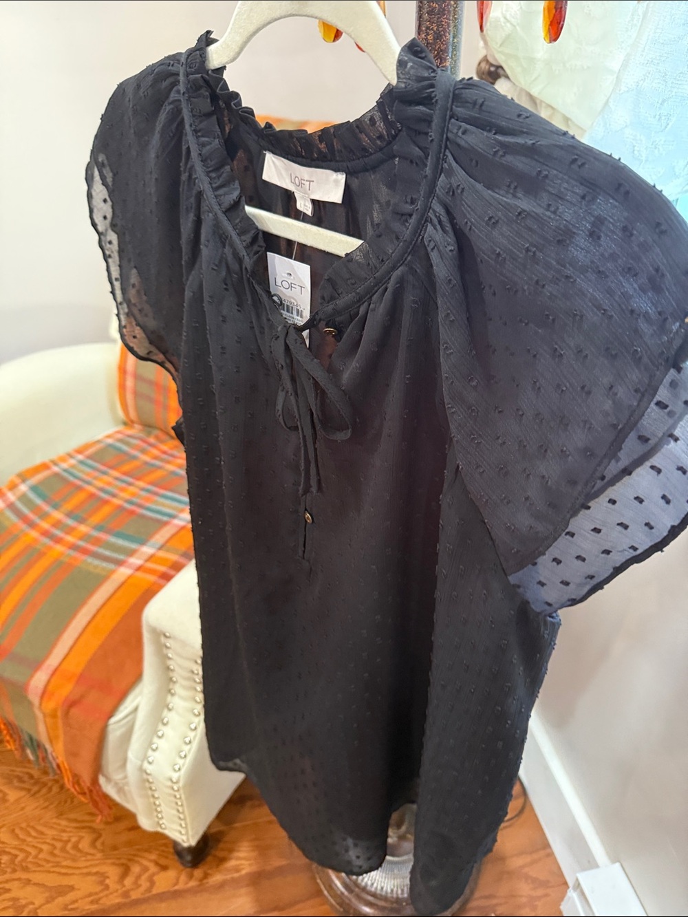 LOFT Swiss Dot Tie Neck Flutter Sleeve Blouse Size L - Picture 4 of 7